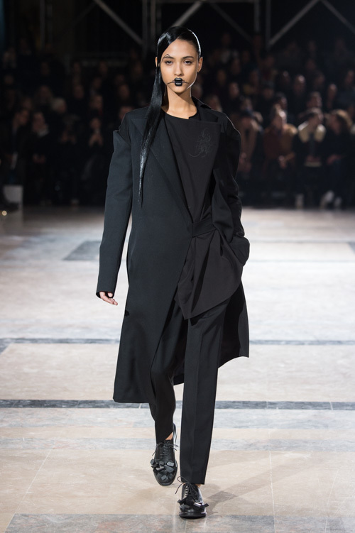 ヨウジヤマモト(Yohji Yamamoto) 2016-17年秋冬 ウィメンズ