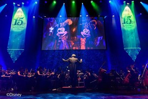 東京ディズニーシーの15周年コンサート追加公演決定 テーマパークでしか聞けなかった曲を生音で ファッションプレス