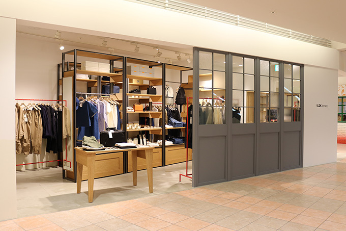 札幌に1ldk新店舗 1ldk テラス オープン 別注バックパックやジェーンスミスのデニムを限定発売 ファッションプレス