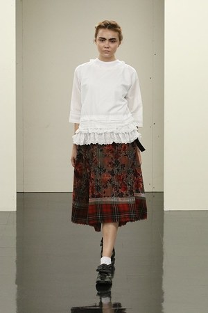 tricot comme des garçons フォークロア風スカート平置きでウエスト35