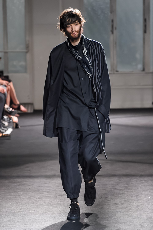 ヨウジヤマモト(Yohji Yamamoto) 2017年春夏メンズコレクション シルエット - 写真12