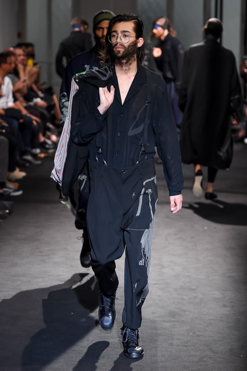 ヨウジヤマモト(Yohji Yamamoto) 2017年春夏メンズコレクション  - 写真65