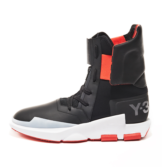 Y-3 17年春夏ランウェイに登場した新作シューズが発売、スペースシューズをイメージ｜写真2