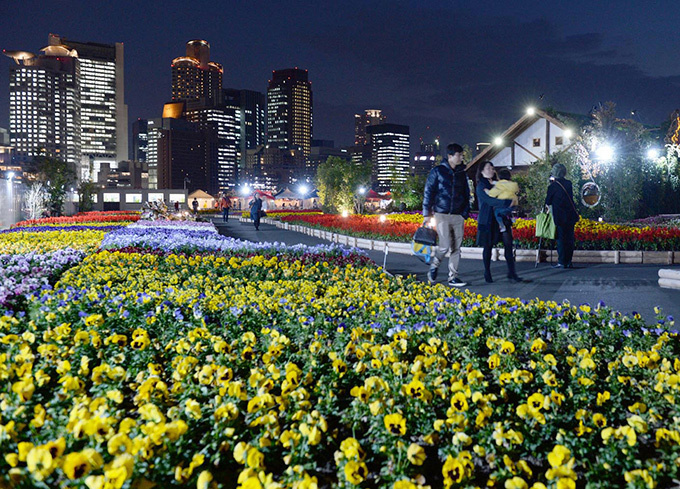 花と緑のテーマパーク「うめきたガーデン」、2万本が咲き誇る"チューリップ祭”開催｜写真1