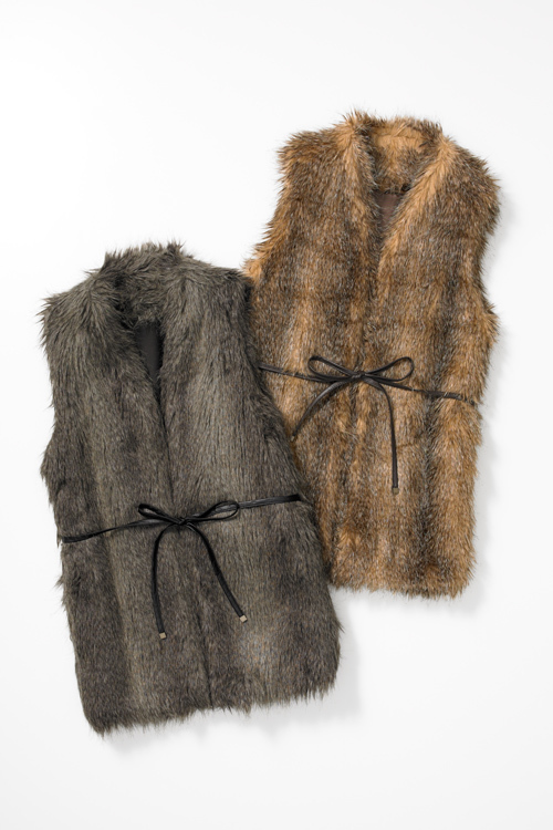 STORY×エストネーションコラボアイテム - FUR VEST 各￥33,600