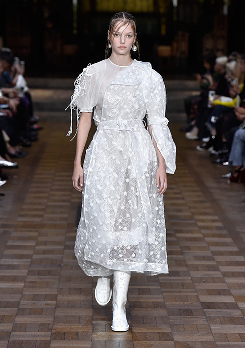 シモーネ ロシャ(SIMONE ROCHA) 2017年春夏ウィメンズコレクション  - 写真6