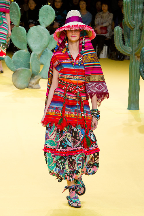 メキシコの太陽と音楽を感じさせる陽気なtokuko 1er Vol 12年春夏コレクション ファッションプレス