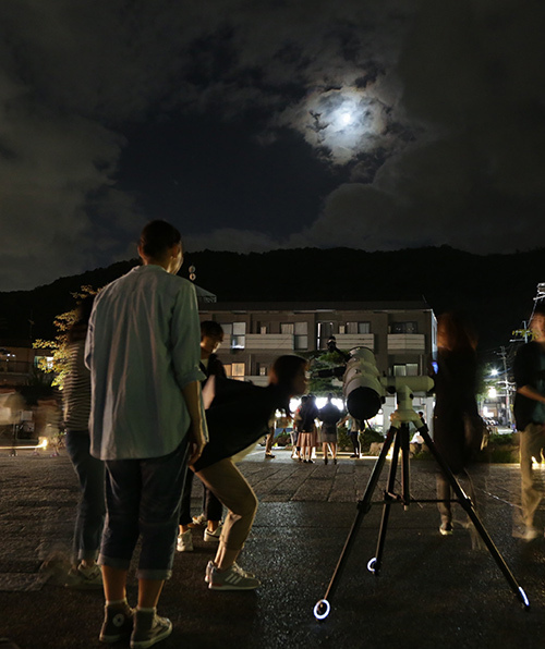 京都・嵐山で月がテーマのイベント「月十夜」天体観測会やカフェを時雨殿で楽しむ｜写真5