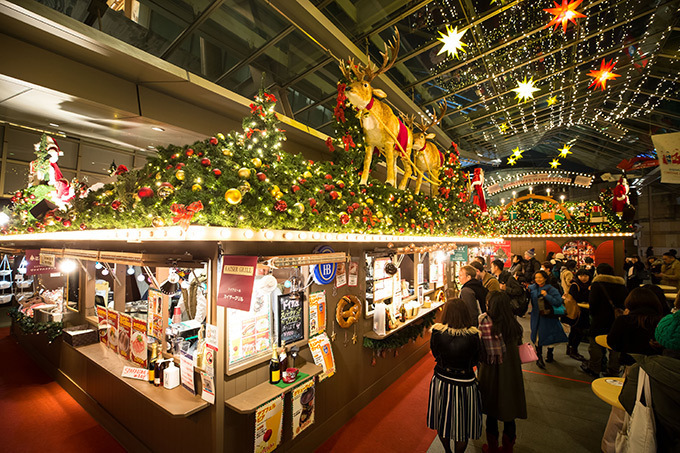 「六本木ヒルズ クリスマスマーケット 2016」クリスマス当日にはサンタクロースが出現｜写真1