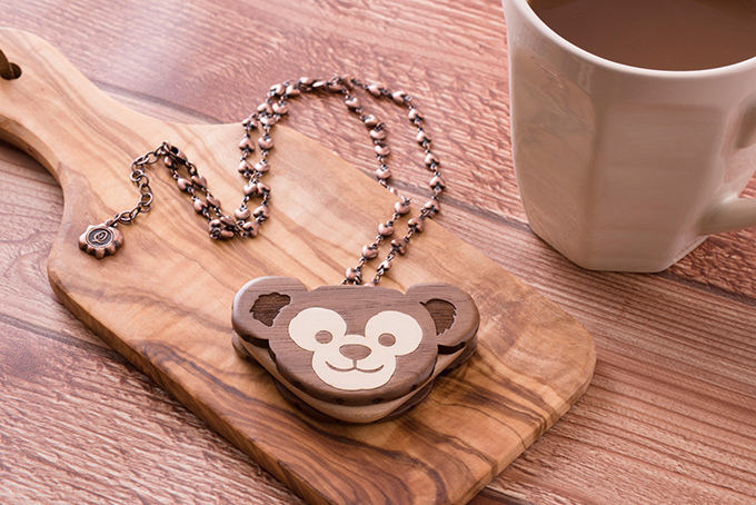 14,136円Q-pot.×ダッフィーコラボ　クッキーサンドネックレス　Disney