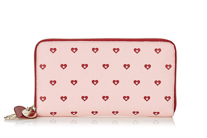 ジミー チュウよりバレンタインに向けたバッグや財布 - 赤いハートの中 