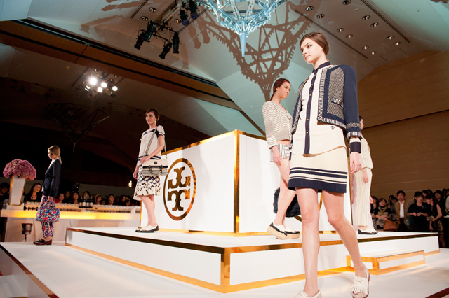 トリー バーチ(TORY BURCH)の日本上陸2周年記念ホリデーパーティーをレポート｜写真58