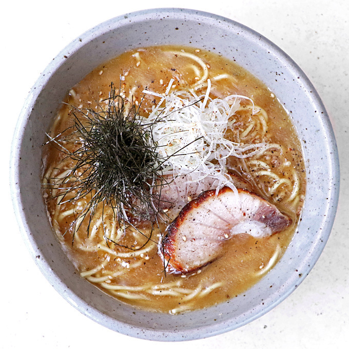 NY発のラーメン店『YUJI RAMEN』逆輸入・日本初上陸、横浜に出店｜写真2