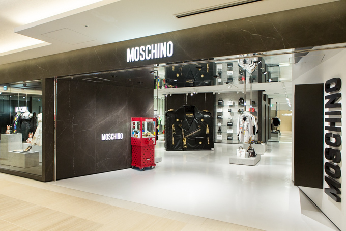 モスキーノがギンザ シックスに日本最大級の旗艦店 - “ハート型 ...