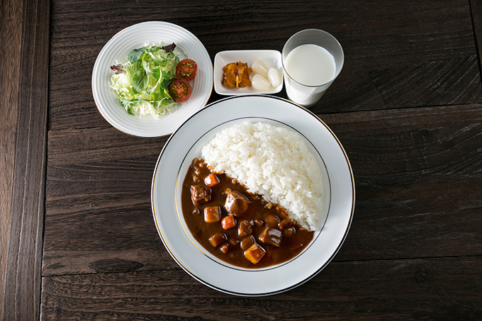 よこすかカレーフェスティバル 横須賀で ご当地カレーなど全国から100以上のメニューが集結 ファッションプレス