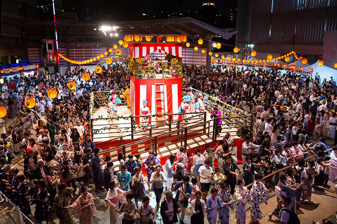 六本木ヒルズの夏イベント 盆踊りや水上ビアガーデン グルメバーガーイベントも ファッションプレス