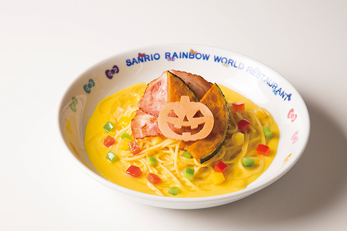 サンリオピューロランドでハロウィンパーティー開催、仮装したハローキティや初の本格ホラーハウスも｜写真9