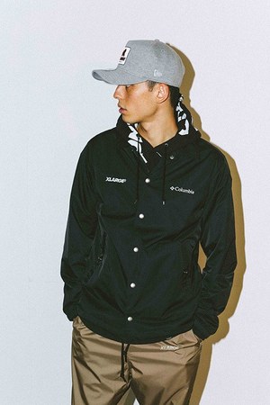 XLARGE×コロンビアのコラボウェア、木々をモチーフにしたカモ柄の