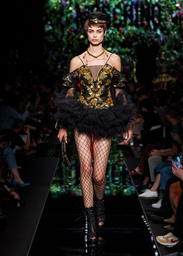 モスキーノ(MOSCHINO) 2018年春夏ウィメンズコレクション  - 写真19