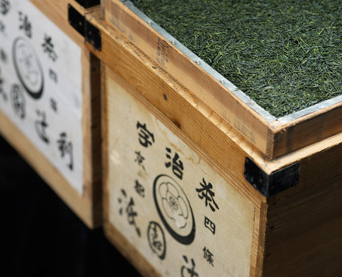 京都 祇園辻利からスキンケアクリーム「抹茶ばぁむ」最高級抹茶＆金箔を使用、竹製のパッケージ｜写真4