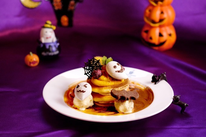 大阪 ブラザーズカフェのハロウィン限定パンケーキ クモの巣チョコやメレンゲおばけをトッピング ファッションプレス