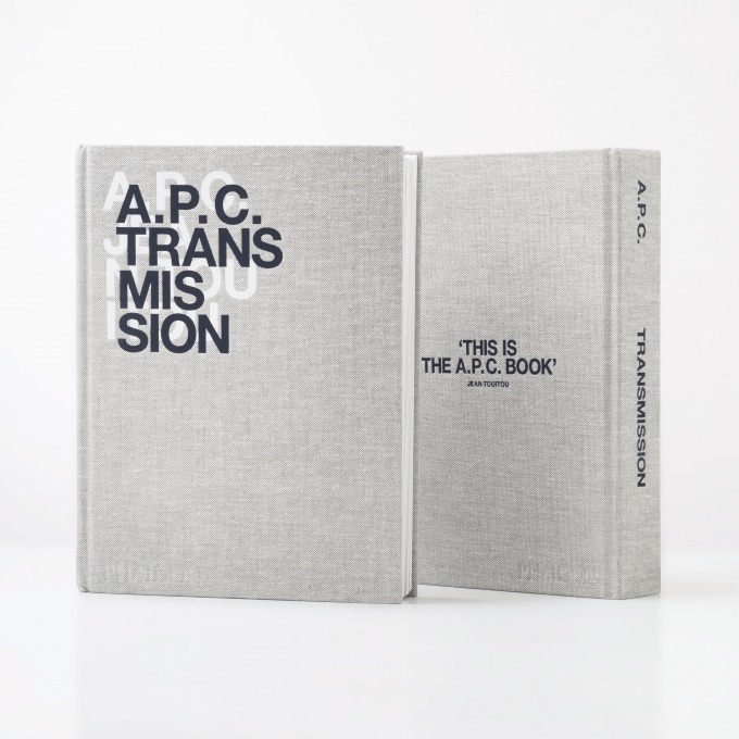 A.P.C.、創立前から現代までのブランド歴史を綴った書籍＆限定プリントTシャツ発売 | 写真