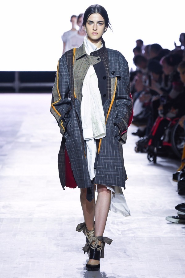 sacai / UNDERCOVER合同ショー - 2つの異なる世界観を表現＆コラボを象徴するラスト｜写真16