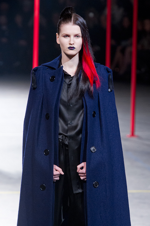 ヨウジヤマモト(Yohji Yamamoto) 2012-13年秋冬 ウィメンズコレクション  - 写真19