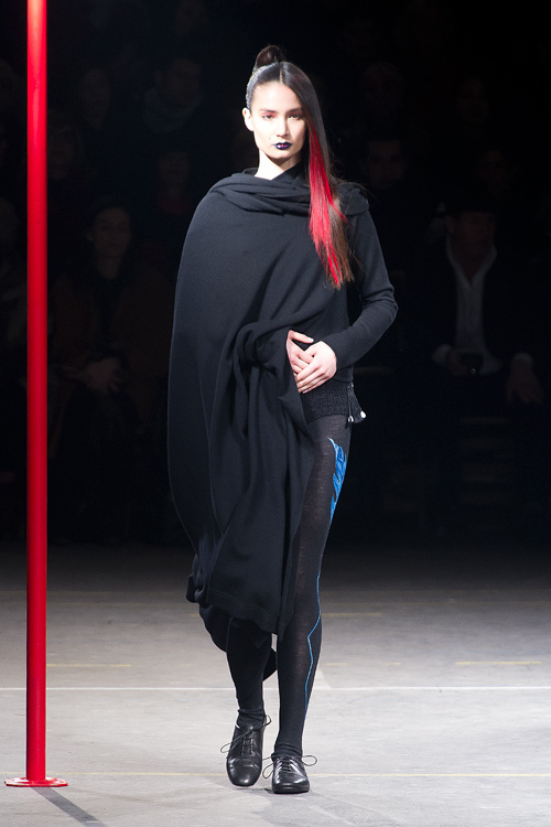 ヨウジヤマモト(Yohji Yamamoto) 2012-13年秋冬 ウィメンズコレクション シルエット - 写真35