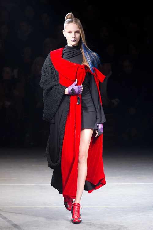 ヨウジヤマモト(Yohji Yamamoto) 2012-13年秋冬 ウィメンズコレクション  - 写真69