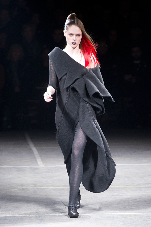 ヨウジヤマモト(Yohji Yamamoto) 2012-13年秋冬 ウィメンズコレクション  - 写真78