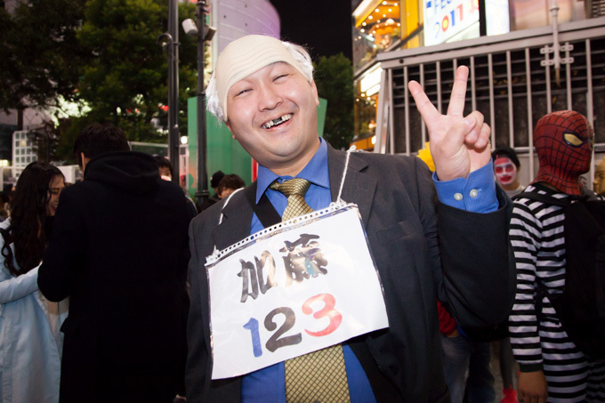 ハロウィン仮装スナップ 2017 - 夜の渋谷を徘徊するスパイダーマンやマリオ、アラレちゃん｜写真24