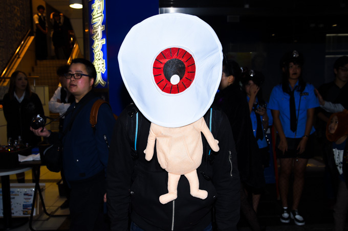 ハロウィン仮装スナップ 2017 - 夜の渋谷を徘徊するスパイダーマンやマリオ、アラレちゃん｜写真19