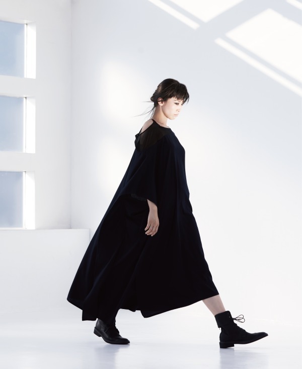 ヨウジヤマモト プリュス ノアール(YOHJI YAMAMOTO +NOIR) 2018年春夏