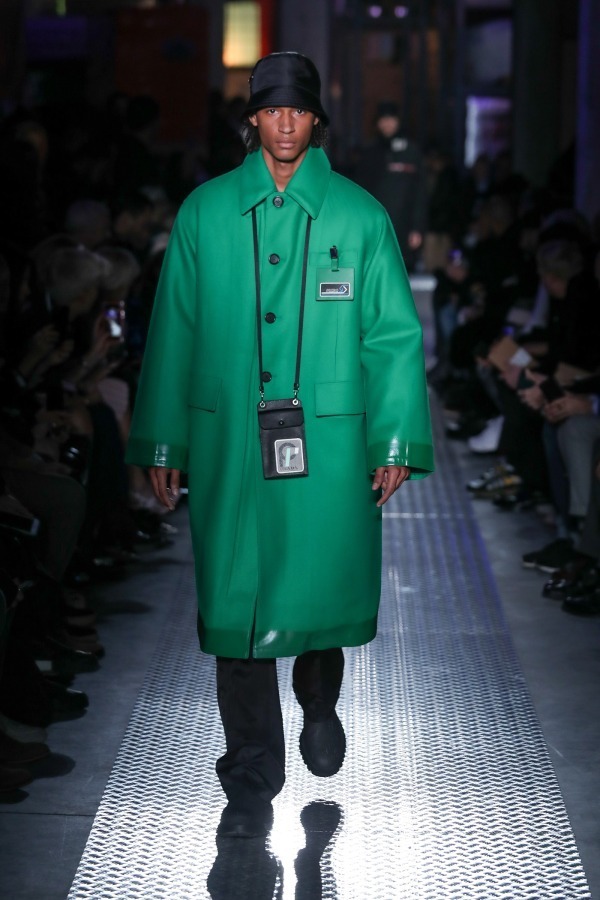 プラダ(PRADA) 2018-19年秋冬ウィメンズ&メンズコレクション  - 写真40