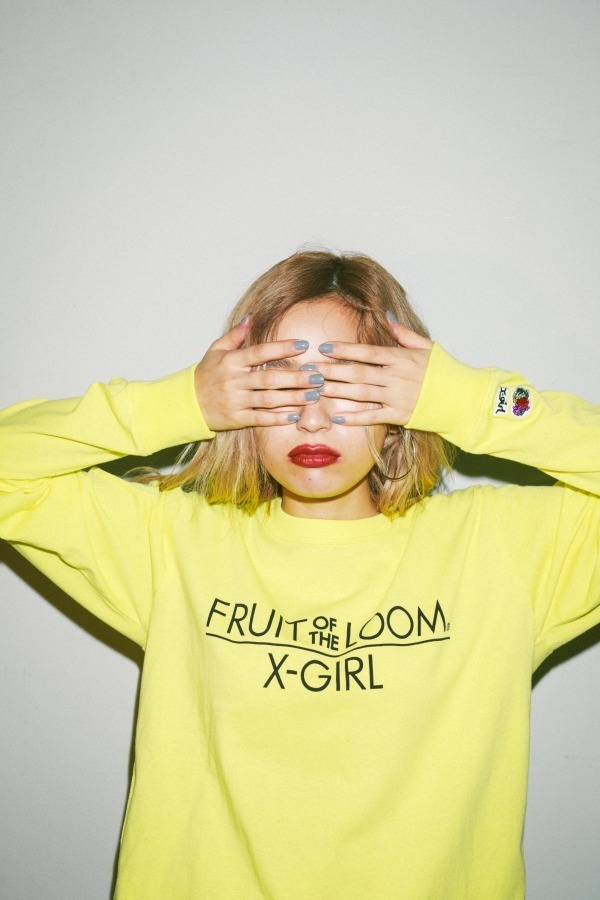 X-girlがフルーツオブザルームとコラボ、ヴィヴィッドカラーのTシャツやスウェット｜写真5