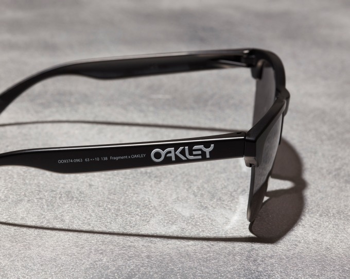 OAKLEY × FROGSKINS (A) FRAGMENT フラグメント