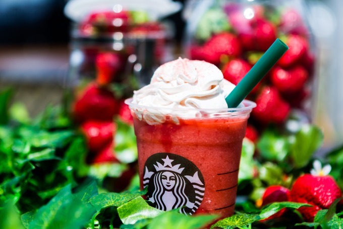 スターバックス(Starbucks Coffee) ストロベリーベリーマッチフラペチーノ｜写真2