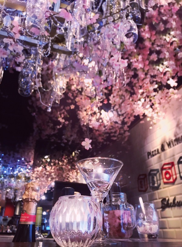 「桜キャンドルナイト」渋谷で開催 - 桜3000本の中でインドア花見、時間無制限で飲み放題｜写真4