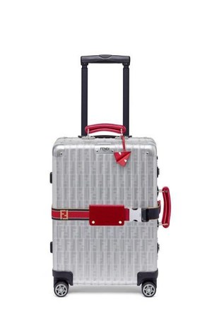 フェンディ×リモワ」コラボスーツケースに新色ブルー＆レッド、紙 ...