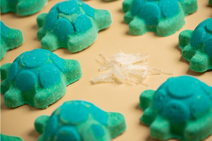 ラッシュ(LUSH) タートル ジェリーボム｜写真1