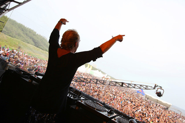 ケミカル・ ブラザーズが参戦した日本最大のビーチパーティー「BIG BEACH FESTIVAL」｜写真12