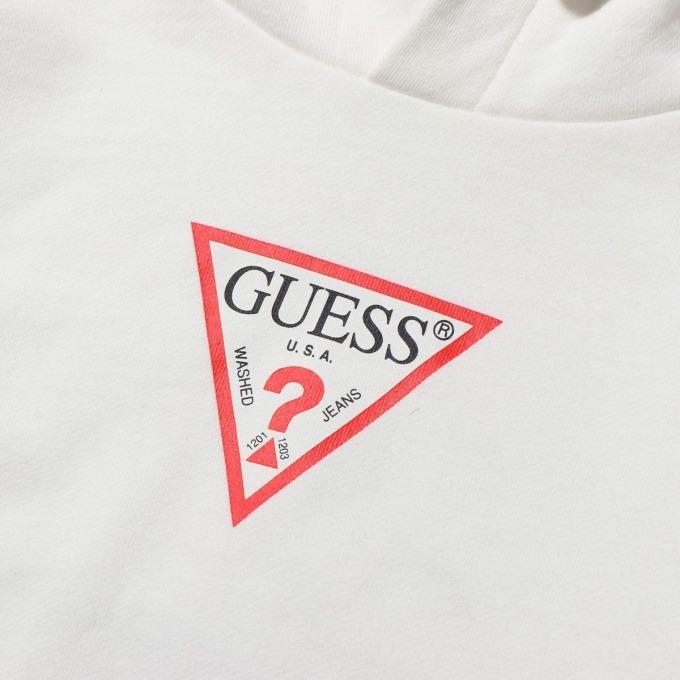 GUESS×アトモス、架空のツアーをイメージしたバックプリントのパーカーなど3型｜写真23