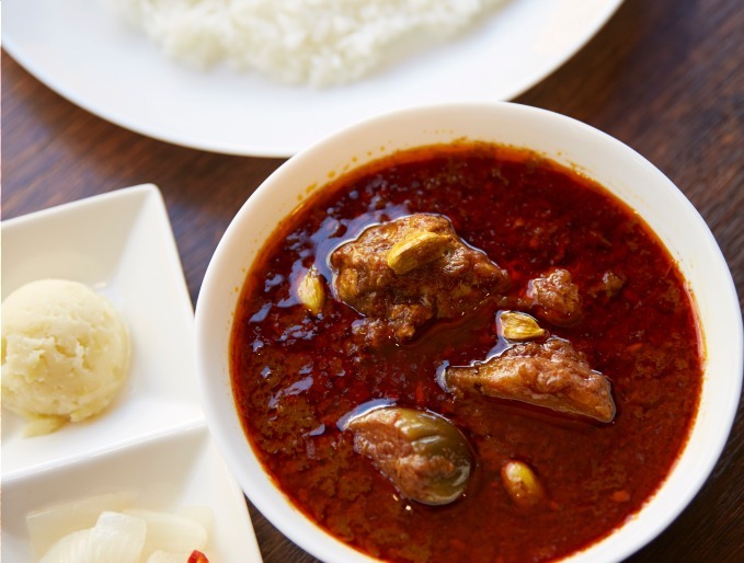 大阪・阪急うめだ本店「カレーとカレーのためのうつわ展」幻の店など16店＆カレー器7,000点｜写真5