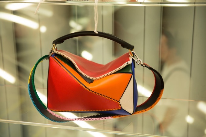 ロエベ(LOEWE) ゲート｜写真22