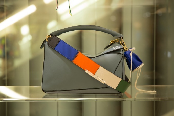 ロエベ(LOEWE) ゲート｜写真24