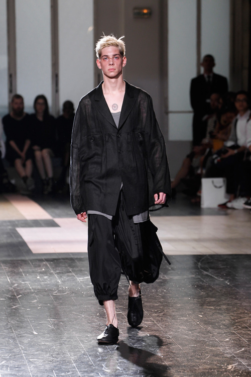 ヨウジヤマモト(Yohji Yamamoto) 2013年春夏メンズコレクション