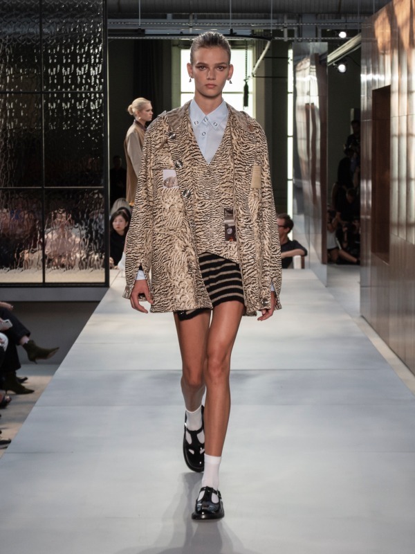 バーバリー(BURBERRY) 2019年春夏ウィメンズコレクション  - 写真73