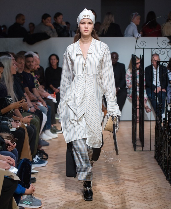 JW アンダーソン(JW Anderson) 2019年春夏ウィメンズコレクション  - 写真20