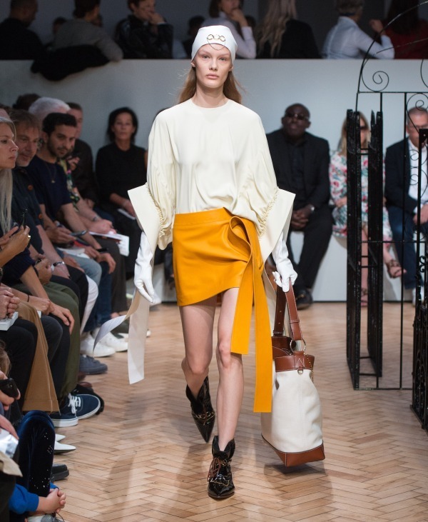 JW アンダーソン(JW Anderson) 2019年春夏ウィメンズコレクション  - 写真33